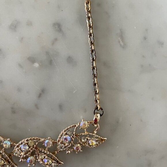 VINTAGE Gold Tone Crystal Leaf Necklace & Bracelet (2) - Picture 10 of 16